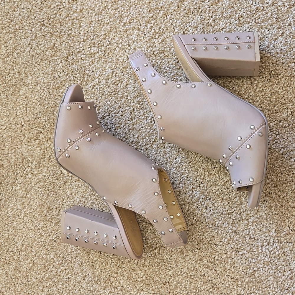 Brand new Michael Kors stud sandal heels